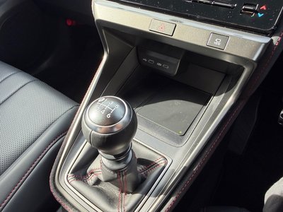 2024 Lexus LBX — миниатюра 32