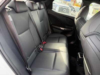 2024 Lexus LBX — миниатюра 40