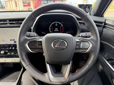 2024 Lexus LBX — миниатюра 19