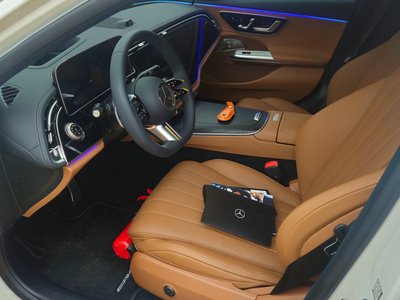 MERCEDES-BENZ E-CLASS - 4