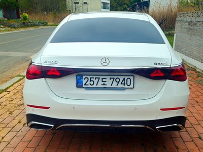 MERCEDES-BENZ E-CLASS - 3