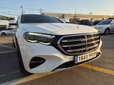 MERCEDES-BENZ E-CLASS - 4