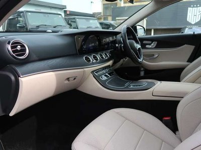 MERCEDES-BENZ E-CLASS - 4