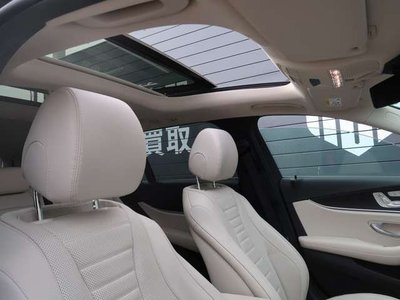 MERCEDES-BENZ E-CLASS - 3