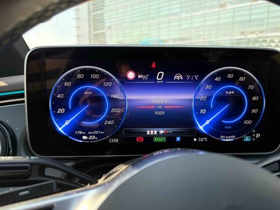 MERCEDES-BENZ EQE - 5