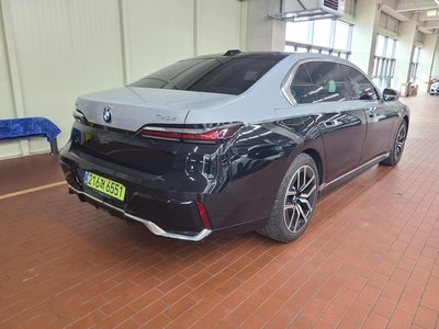 BMW 7 SERIES - 4
