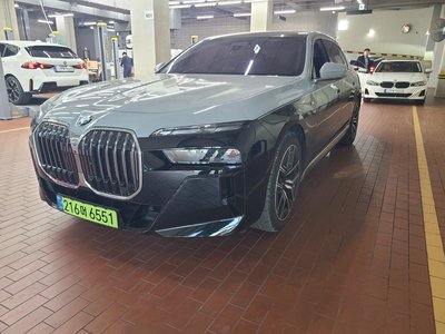 BMW 7 SERIES - 1