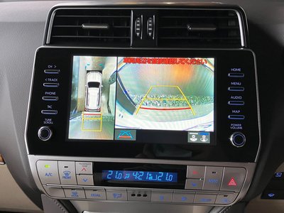TOYOTA LAND CRUISER PRADO - 10