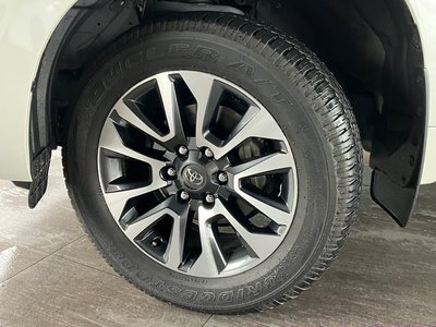 TOYOTA LAND CRUISER PRADO - 3