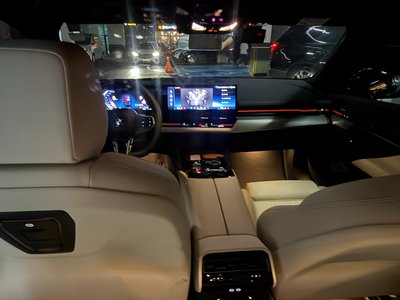 2024 BMW 5 SERIES — миниатюра 18