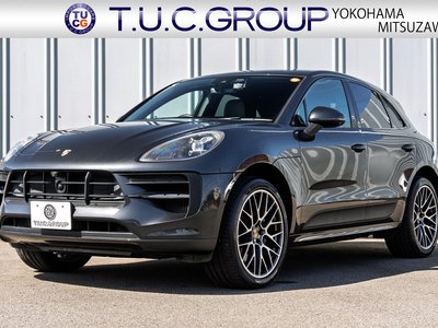 PORSCHE MACAN - 1