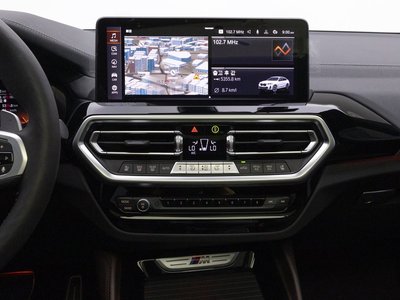2025 BMW X4 thumbnail 13