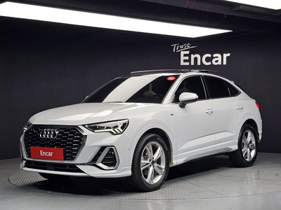 AUDI Q3 - 1