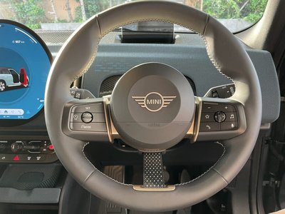 2024 MINI COOPER COUNTRYMAN thumbnail 16