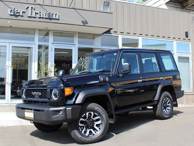 TOYOTA LAND CRUISER 70 - 1