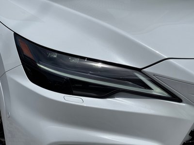صورة 9 لـ 2026 Lexus RX