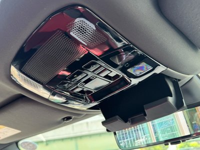 صورة مصغرة 61 لـ 2026 Lexus RX