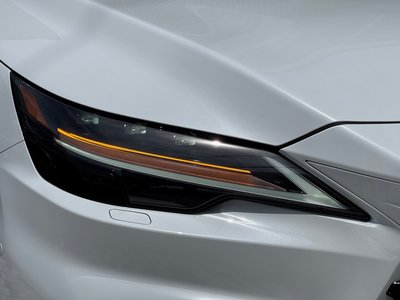 صورة 10 لـ 2026 Lexus RX