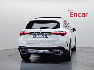 MERCEDES-BENZ GLC - 4