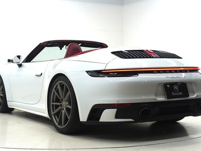 PORSCHE 911 - 6