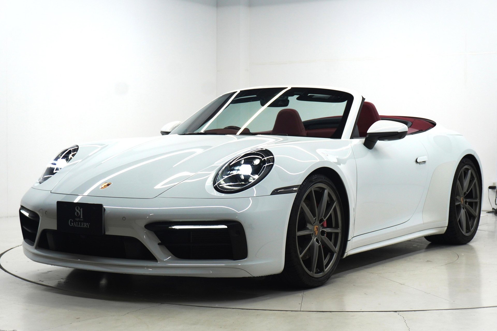 PORSCHE 911 - View 1