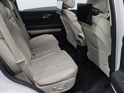 2023 Genesis GV80 — миниатюра 19