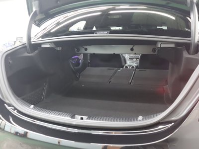 MERCEDES-BENZ C-CLASS AMG - 9