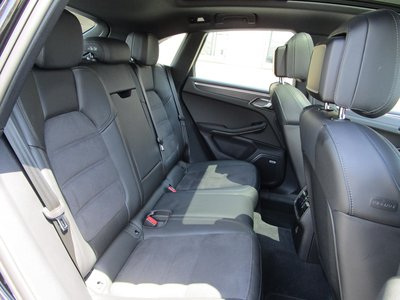 صورة مصغرة 43 لـ 2023 Porsche MACAN