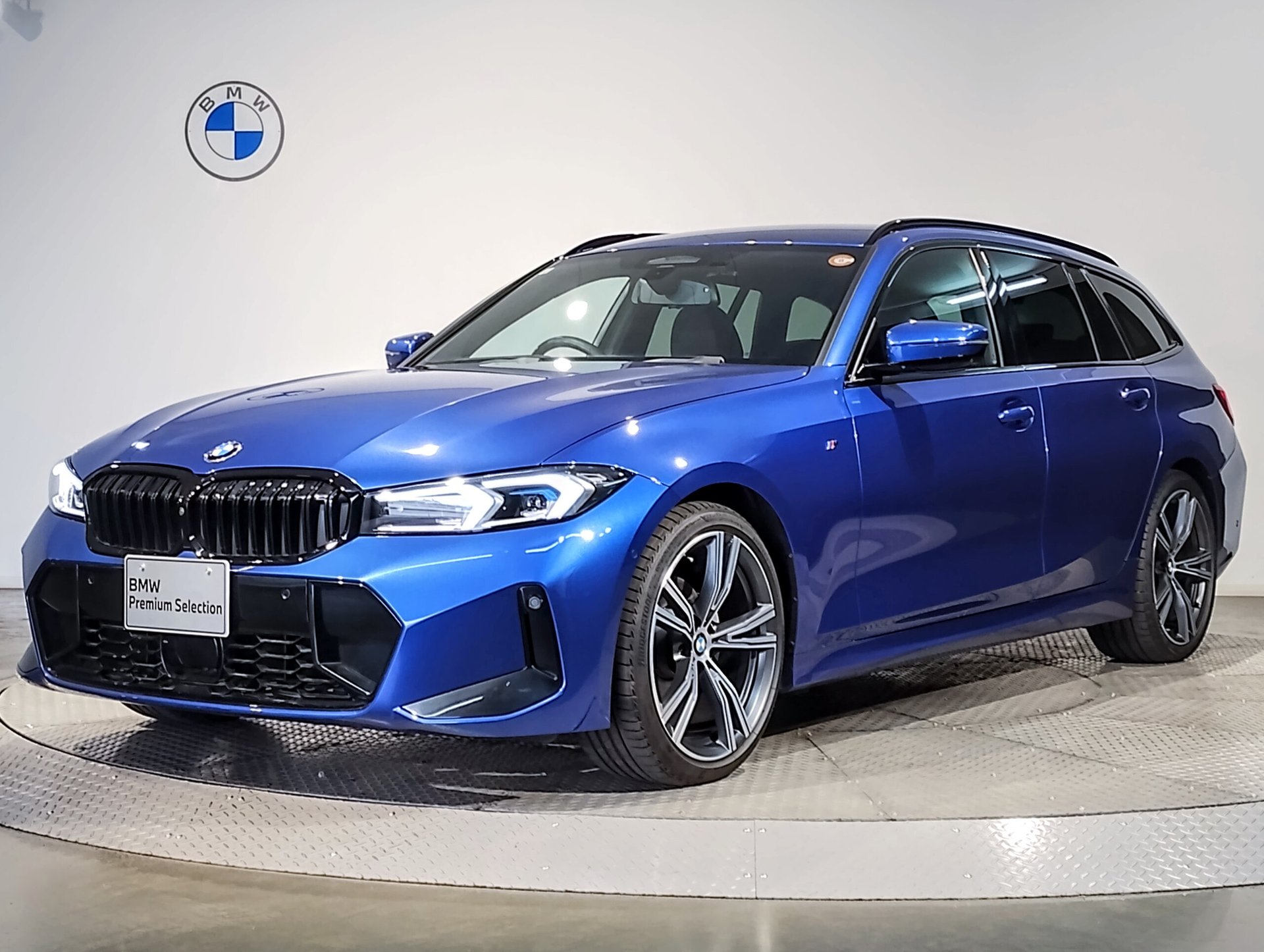 BMW 3 SERIES TOURING - View 1