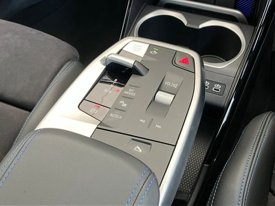 2025 BMW X1 — миниатюра 37