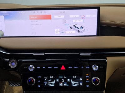 2024 Genesis G80 (RG3) — миниатюра 18