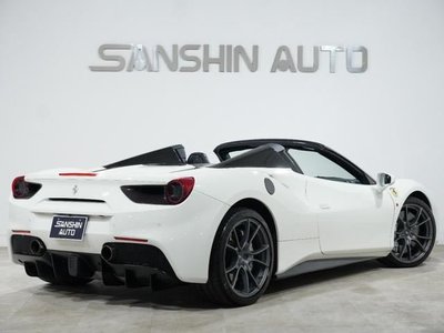 صورة 2 لـ 2017 FERRARI 488 SPIDER
