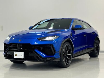 LAMBORGHINI URUS - 3