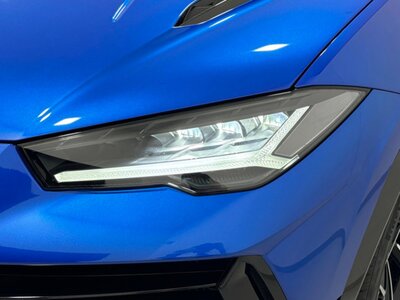 LAMBORGHINI URUS - 8