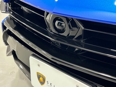 LAMBORGHINI URUS - 10