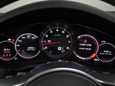 PORSCHE CAYENNE - 8