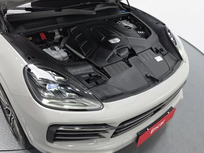 PORSCHE CAYENNE - 7