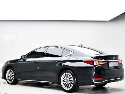 LEXUS ES - 4