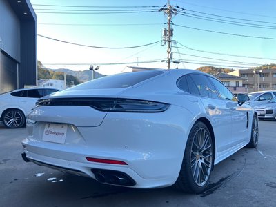 PORSCHE PANAMERA - 5