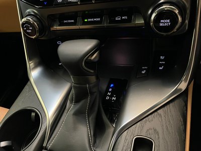 صورة مصغرة 27 لـ 2025 Lexus LX