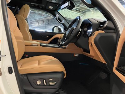 صورة مصغرة 15 لـ 2025 Lexus LX
