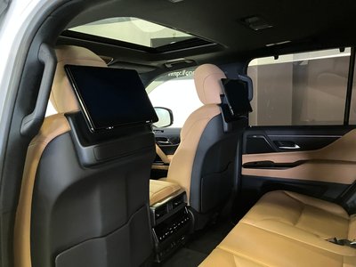 صورة مصغرة 35 لـ 2025 Lexus LX
