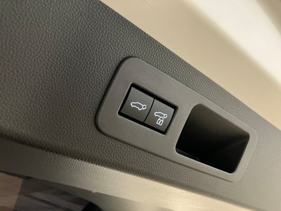 صورة مصغرة 33 لـ 2025 Lexus LX