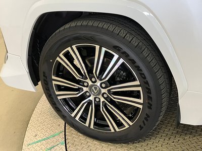 صورة مصغرة 40 لـ 2025 Lexus LX