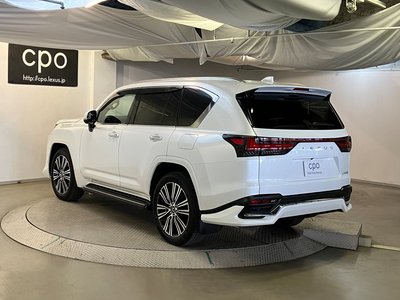 صورة 2 لـ 2025 Lexus LX