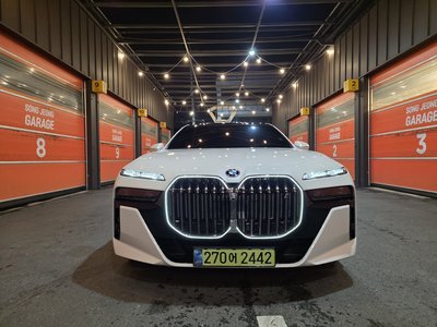 BMW I7 - 2