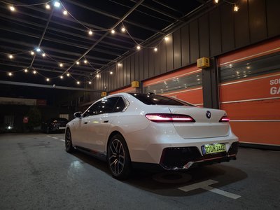 BMW I7 - 5