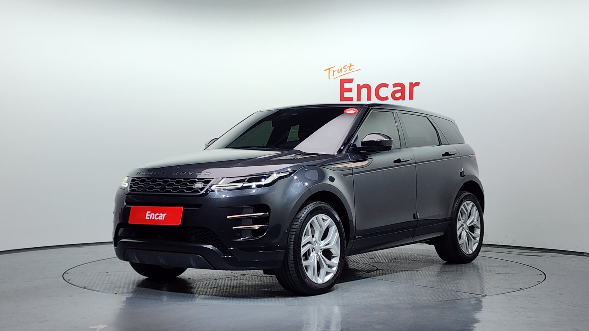 LAND ROVER RANGE ROVER EVOQUE - View 1