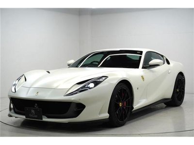 FERRARI 812 - 1