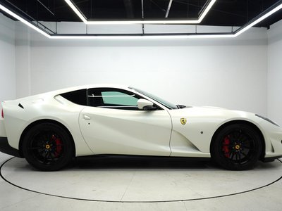 FERRARI 812 - 5